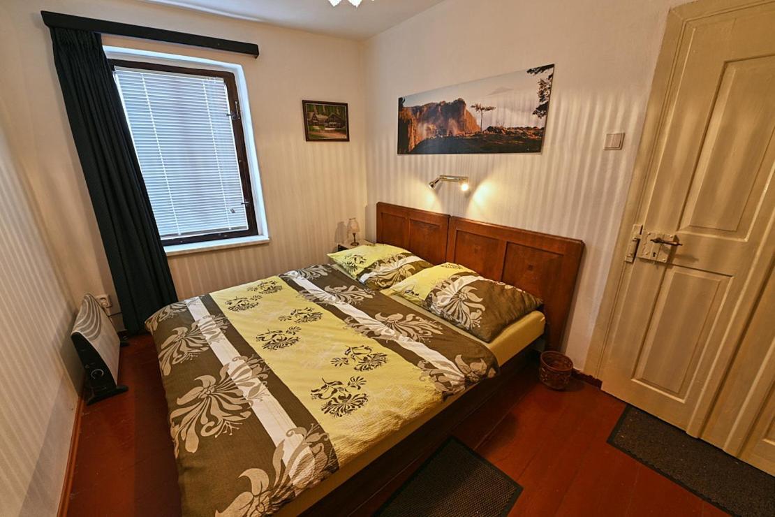Chalupa u kostela Chřibská Buitenkant foto